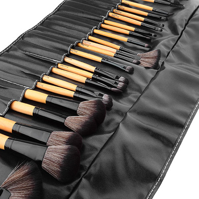 Ellore Femme 24-Piece Brush Set with Case