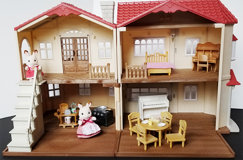 Calico Critters Red Roof Country Home Gift Set