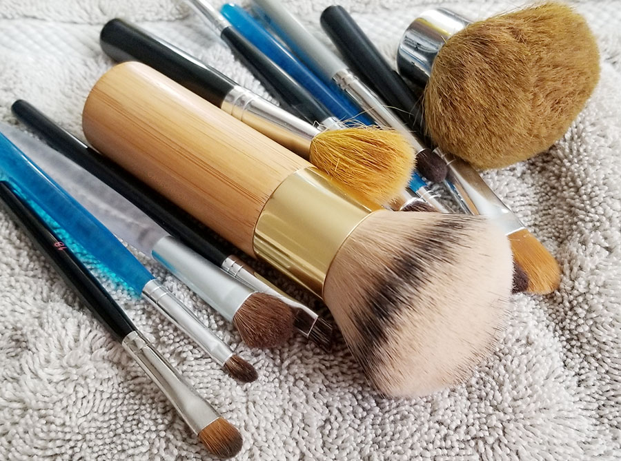 How to Clean Your Makeup Brushes