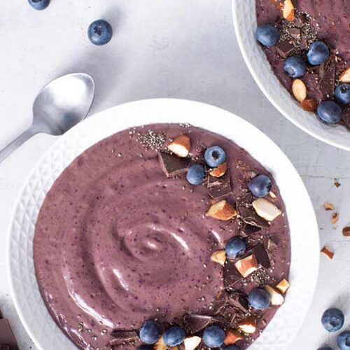Chocolate Almond Blueberry Smoothie Bowl Recipe